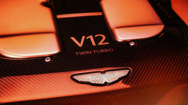 Aston Martin Vanquish – engine